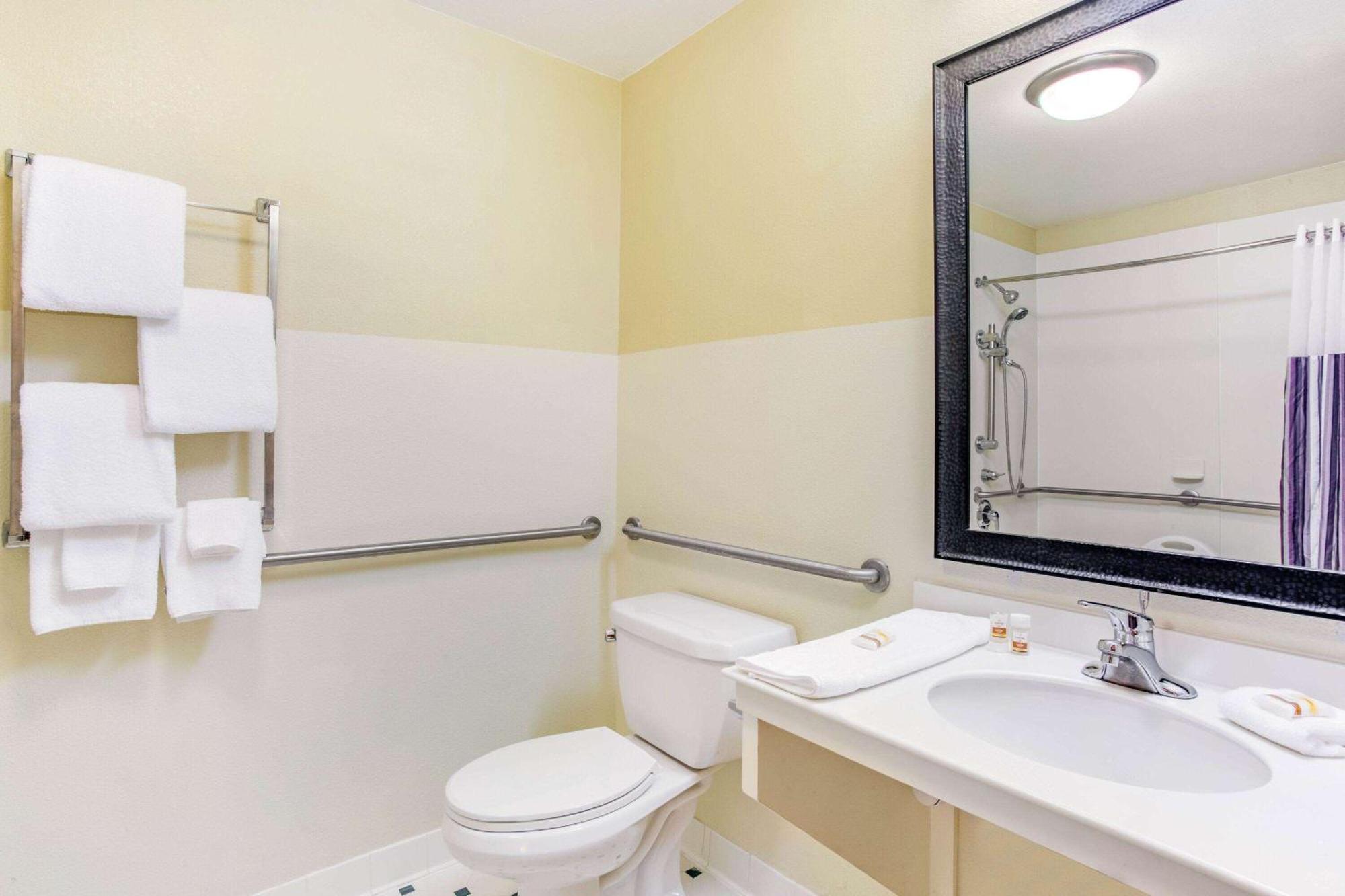 Hotel La Quinta By Wyndham Raleigh/Durham Southpoint Esterno foto
